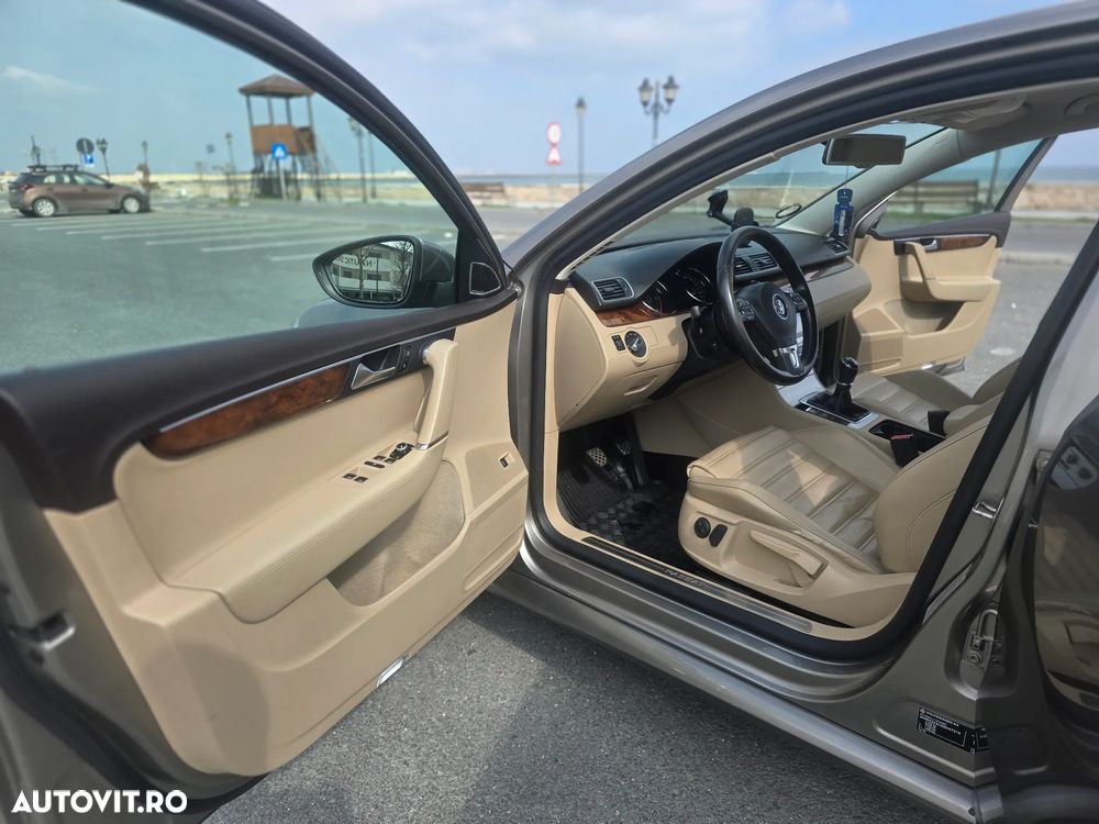 Volkswagen Passat 2.0 TDI BlueMotion Tehnology 4Motion Comfortline - 19