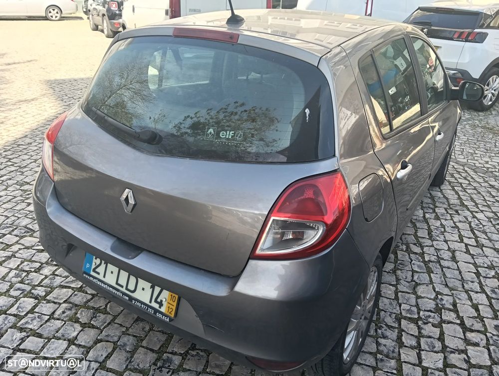 Renault Clio 1.5 dCi Privilège - 13