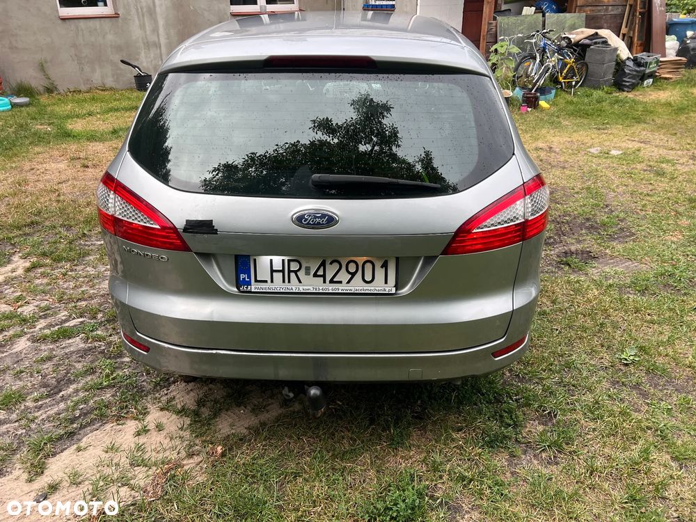 Ford Mondeo 2.5 Ghia - 11