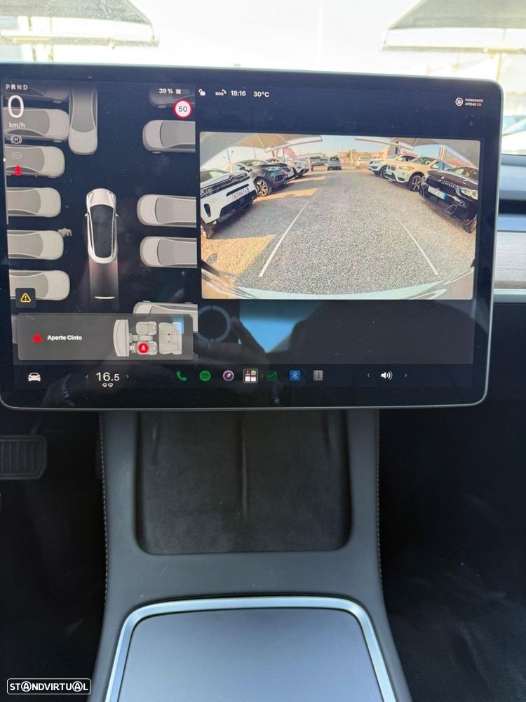 Tesla Model 3 - 11