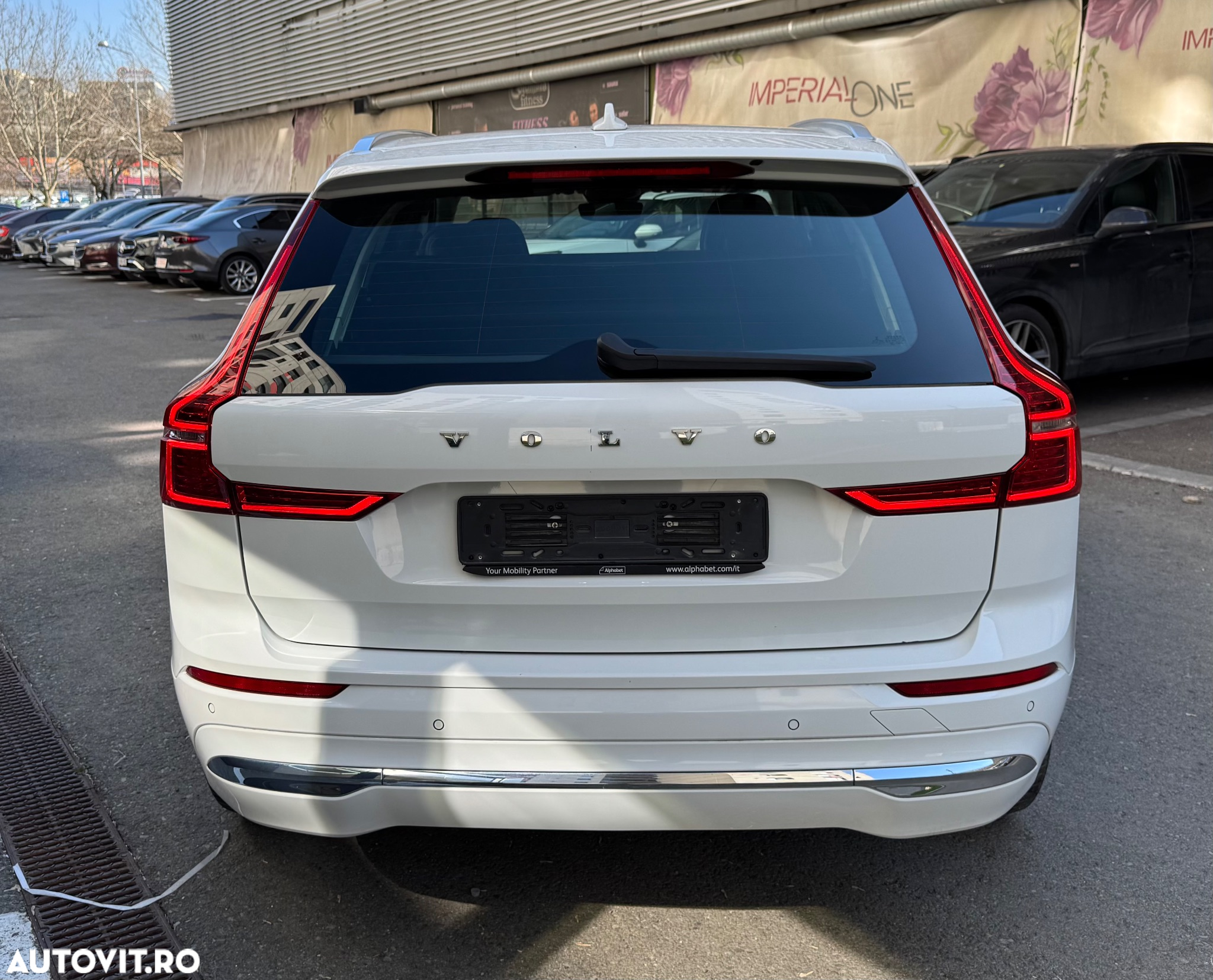 Volvo XC 60 T6 AWD Recharge Geartronic Inscription Expression - 5