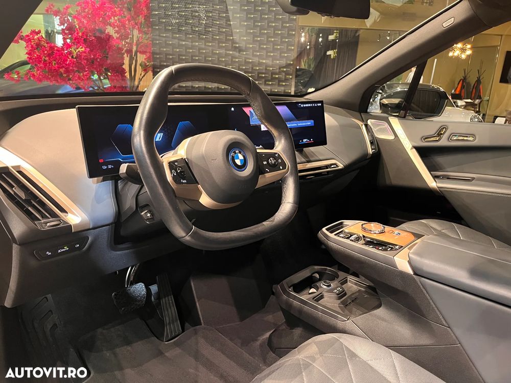 BMW iX - 37