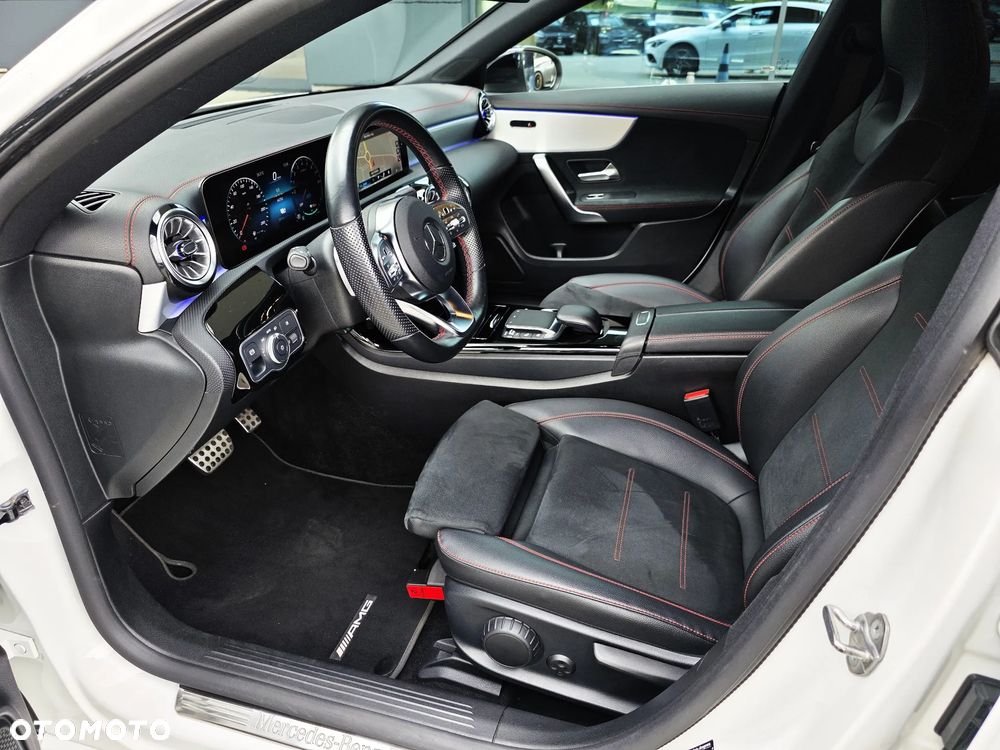 Mercedes-Benz CLA 250 e PHEV AMG Line 8G-DCT - 21