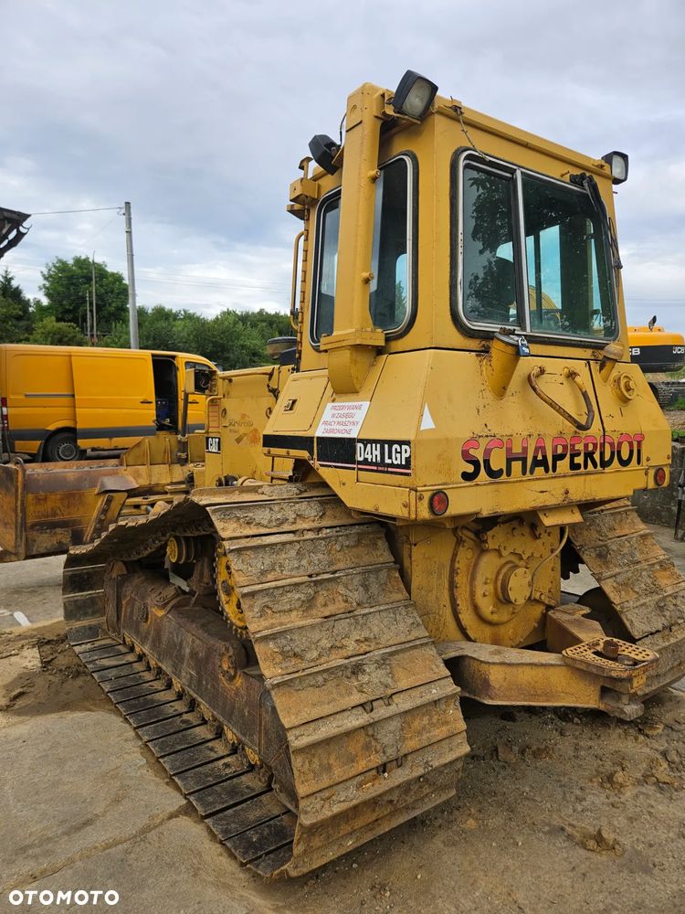 Caterpillar D4 CAT - 4