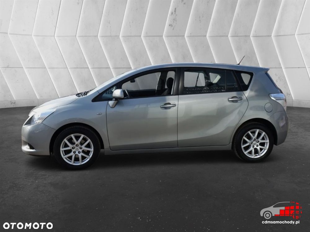 Toyota Verso 1.6 Active 7os - 6