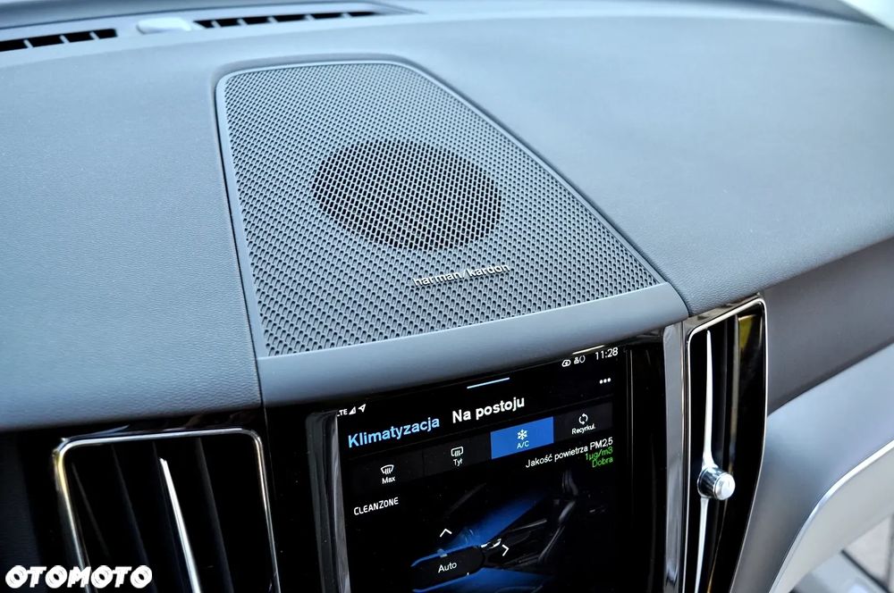 Volvo XC 60 T6 AWD Recharge Geartronic Inscription - 19