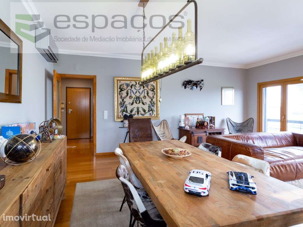 T3 Espaçoso na Parreirinha com Parqueamento e Vista Rio - Grande imagem: 3/29