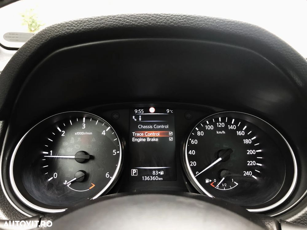 Nissan Qashqai 1.6 DCI Xtronic TEKNA+ - 17