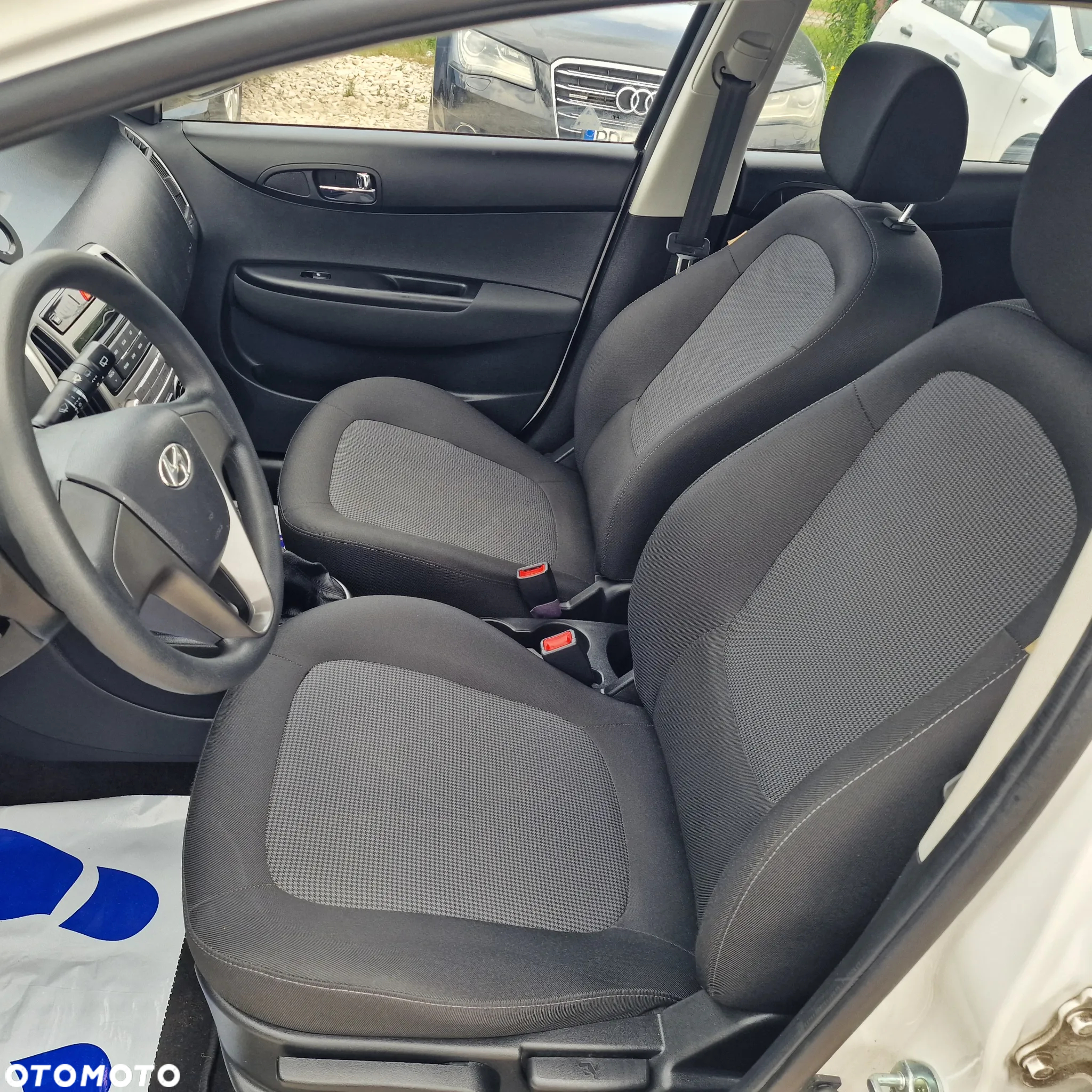 Hyundai i20 1.25 Comfort - 11