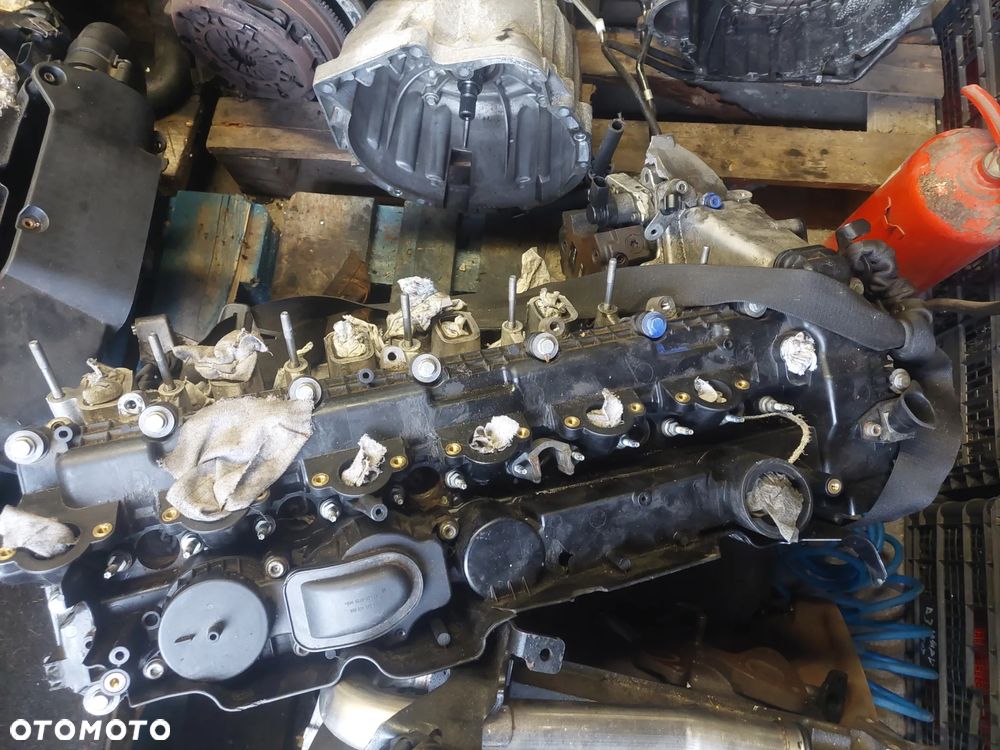 SILNIK BMW E90 E91 E60 E61  M57T E4 3.0D M57D30 306D3SŁUPEK - 1