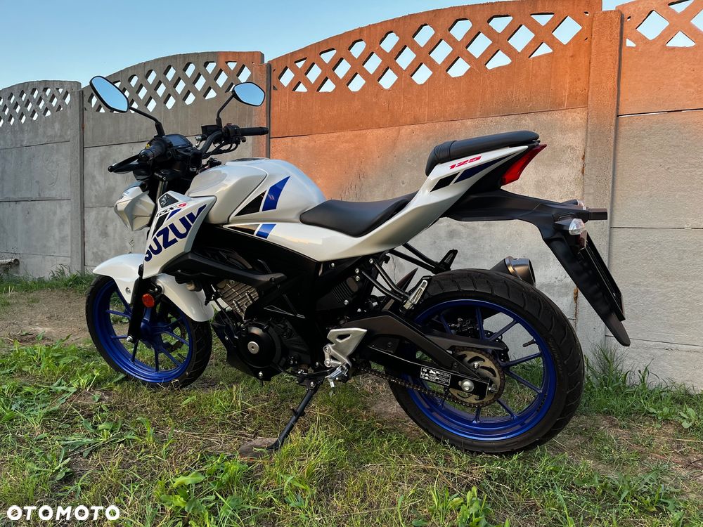 Suzuki GSX - 9