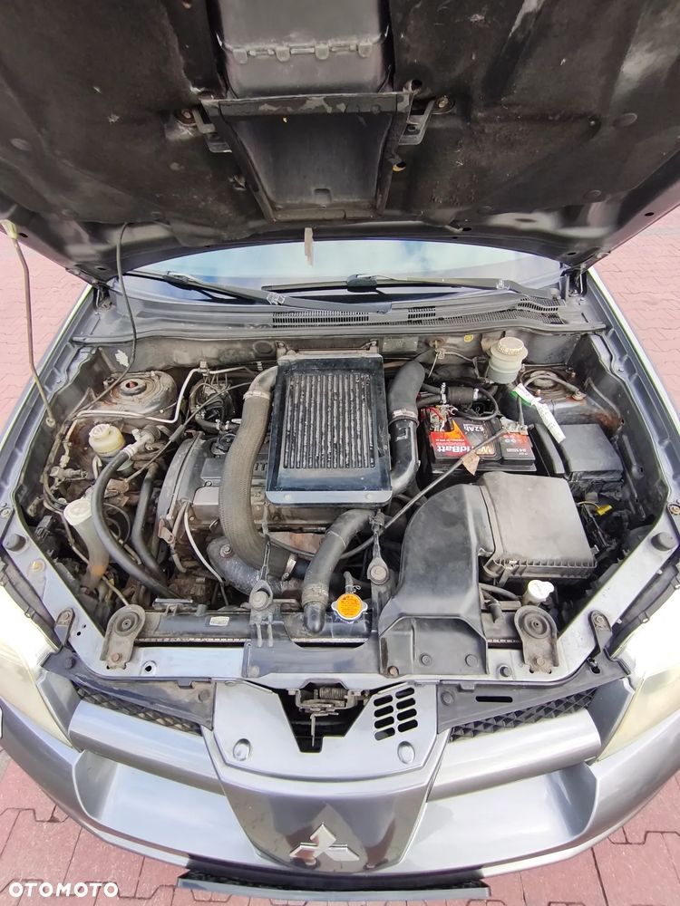 Mitsubishi Outlander 2.0 Turbo 4WD - 3