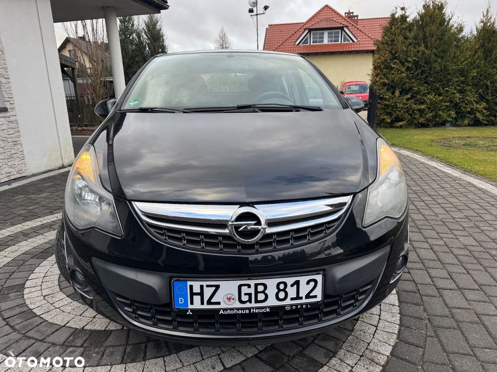 Opel Corsa 1.2 16V Cosmo - 2
