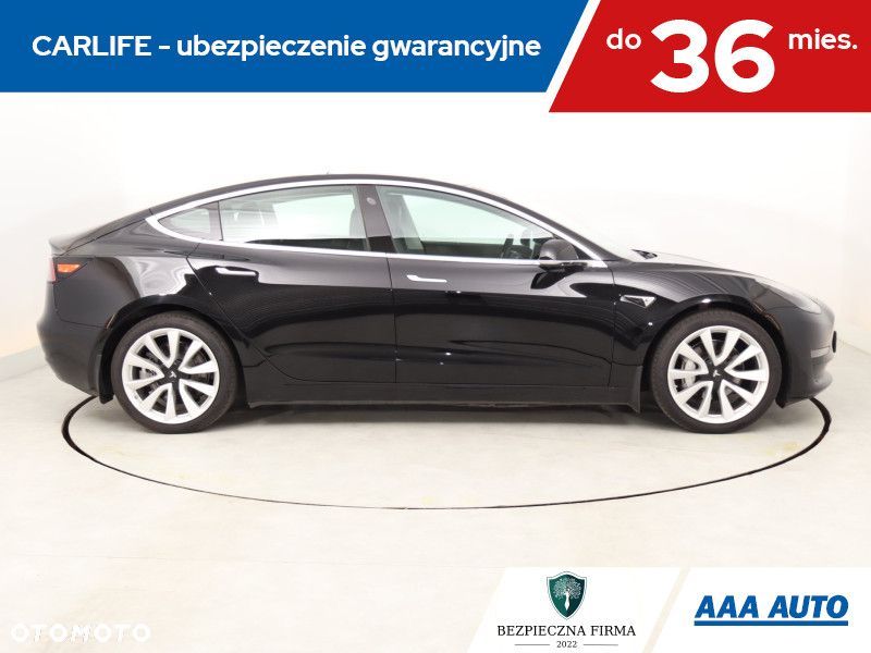 Tesla Model 3 - 8