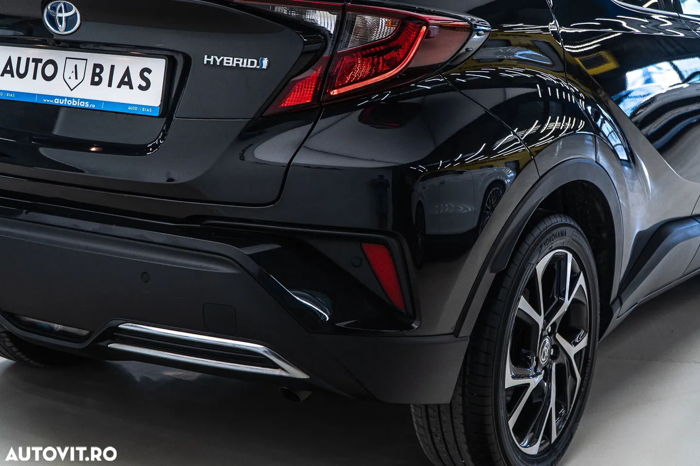 Toyota C-HR 2.0 HSD 184 CP 4x2 CVT Style - 40