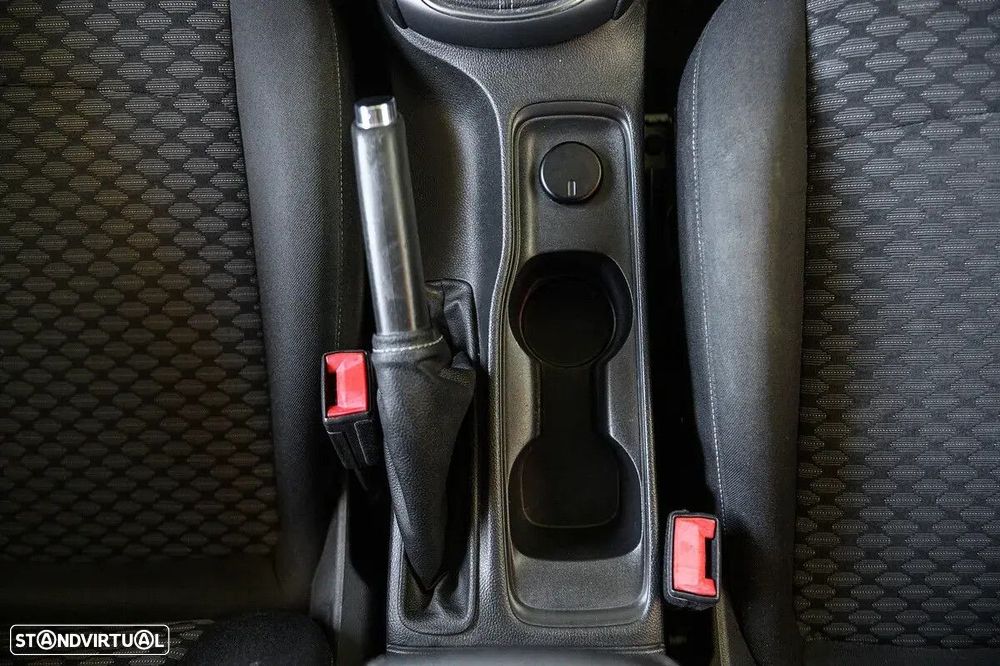 Opel Astra Sports Tourer - 23