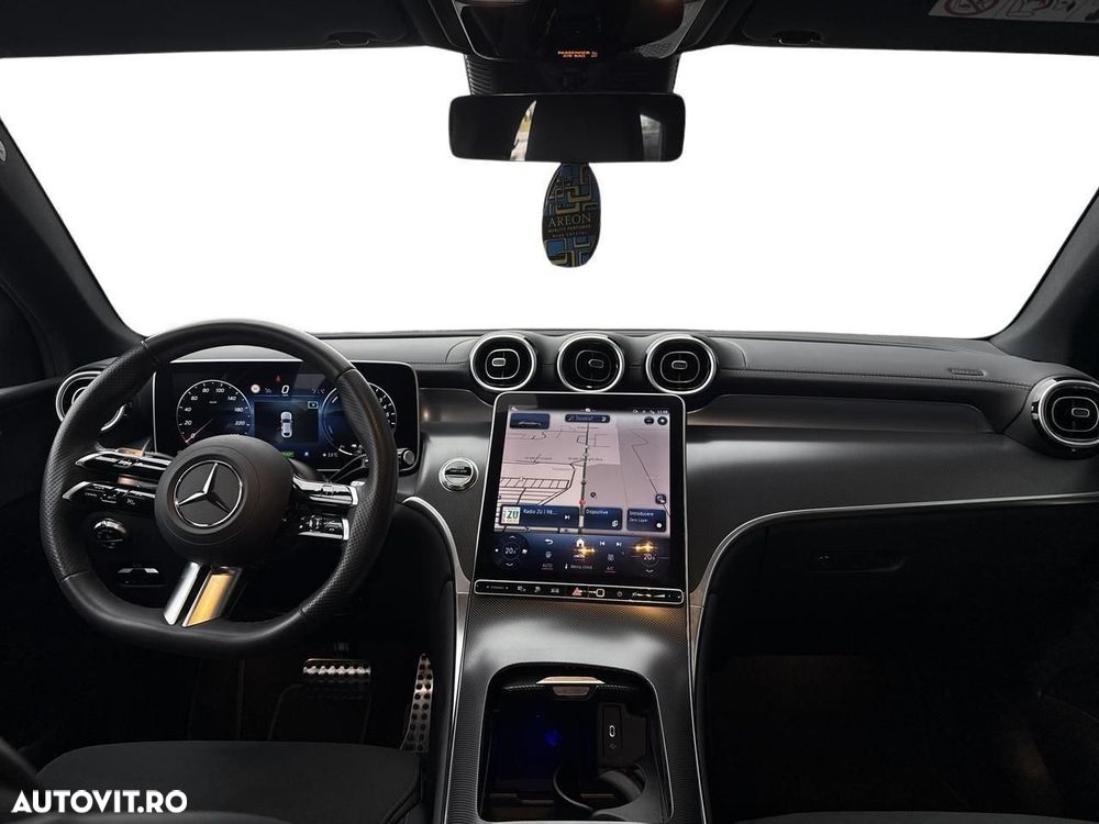 Mercedes-Benz GLC Coupe 300 e 4MATIC - 8