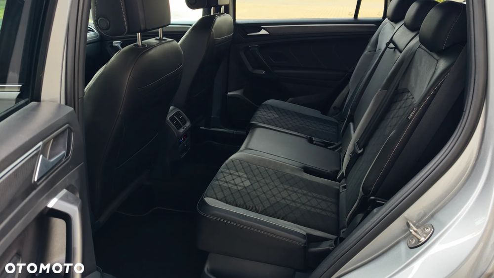 Volkswagen Tiguan Allspace 2.0 TDI R-Line DSG - 22