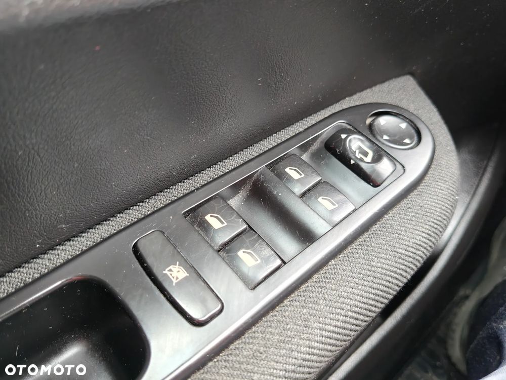 Peugeot 307 HDi SW 110 - 25