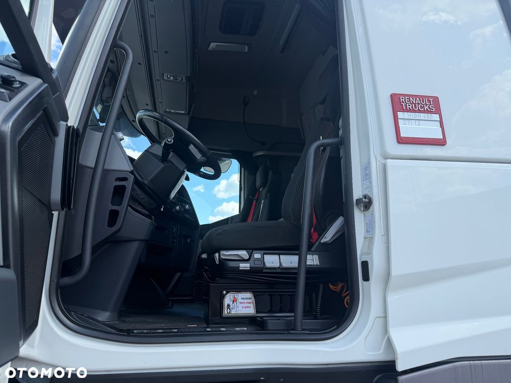 Renault T480 Highcab ADR - 9