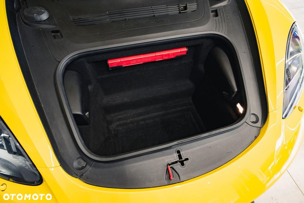 Porsche 718 Cayman - 35