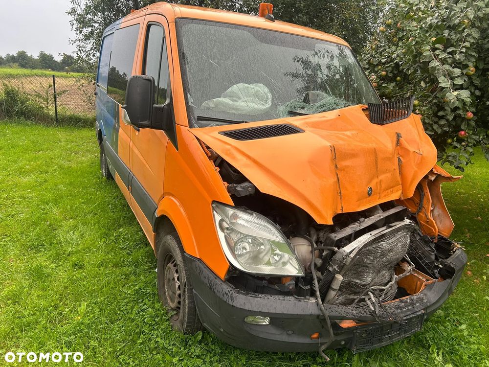 Mercedes-Benz Sprinter - 4