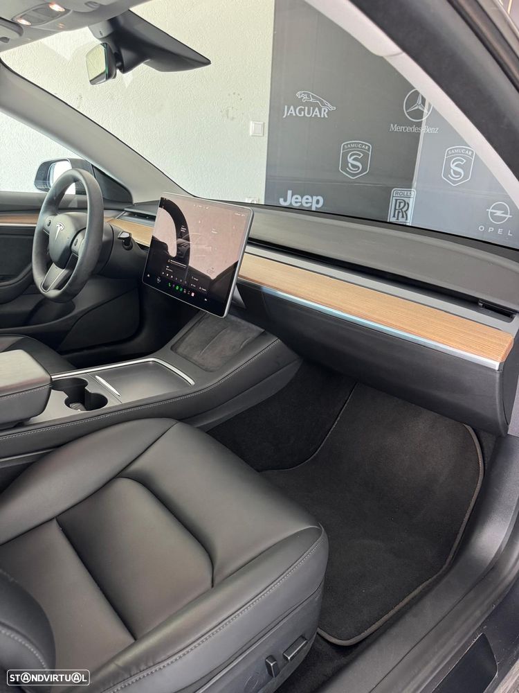 Tesla Model 3 Long Range AWD Dual Motor Performance - 17
