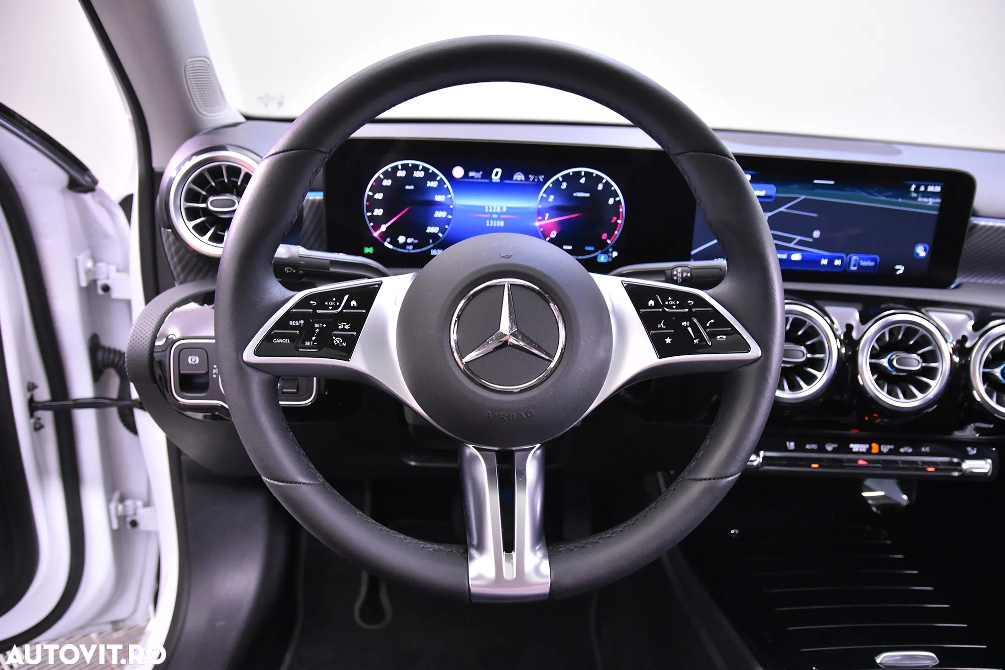 Mercedes-Benz A - 18