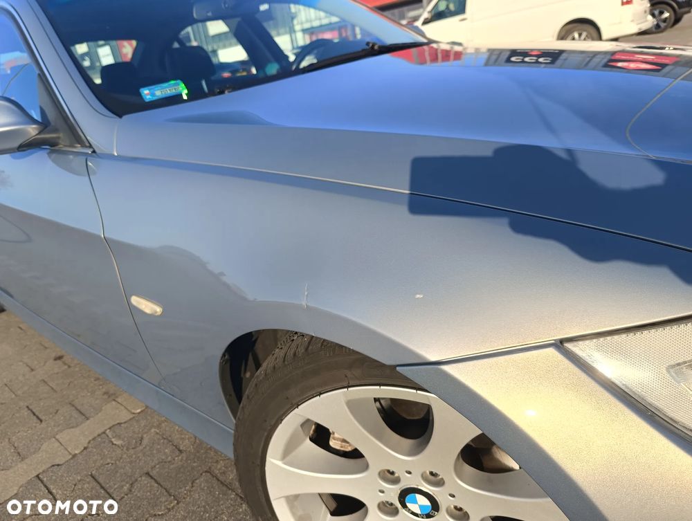 BMW Seria 3 325i - 11