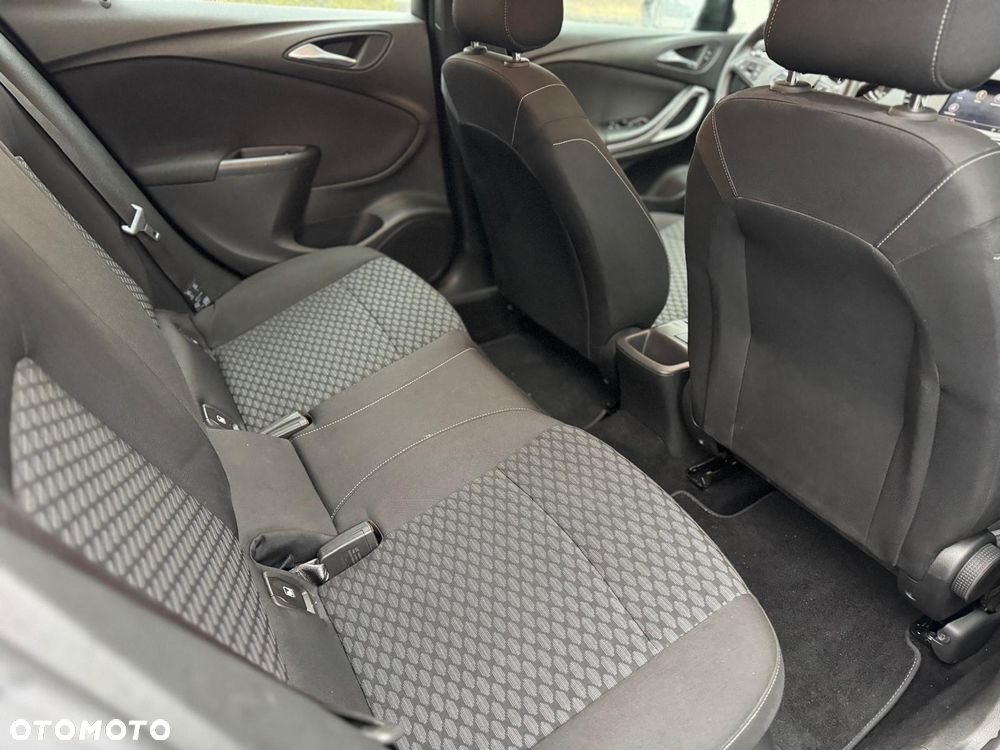 Opel Astra 1.2 Turbo Business Edition - 16