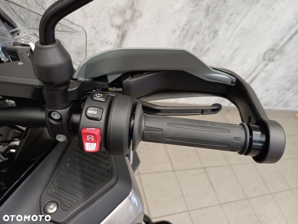 BMW R - 9