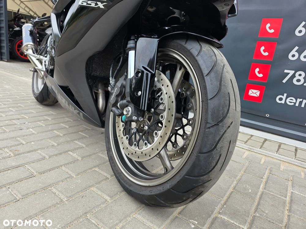 Suzuki GSX-R - 17
