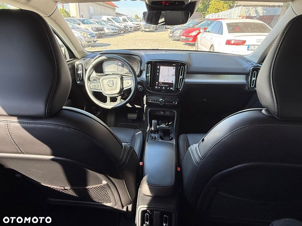 Volvo XC 40 - 28