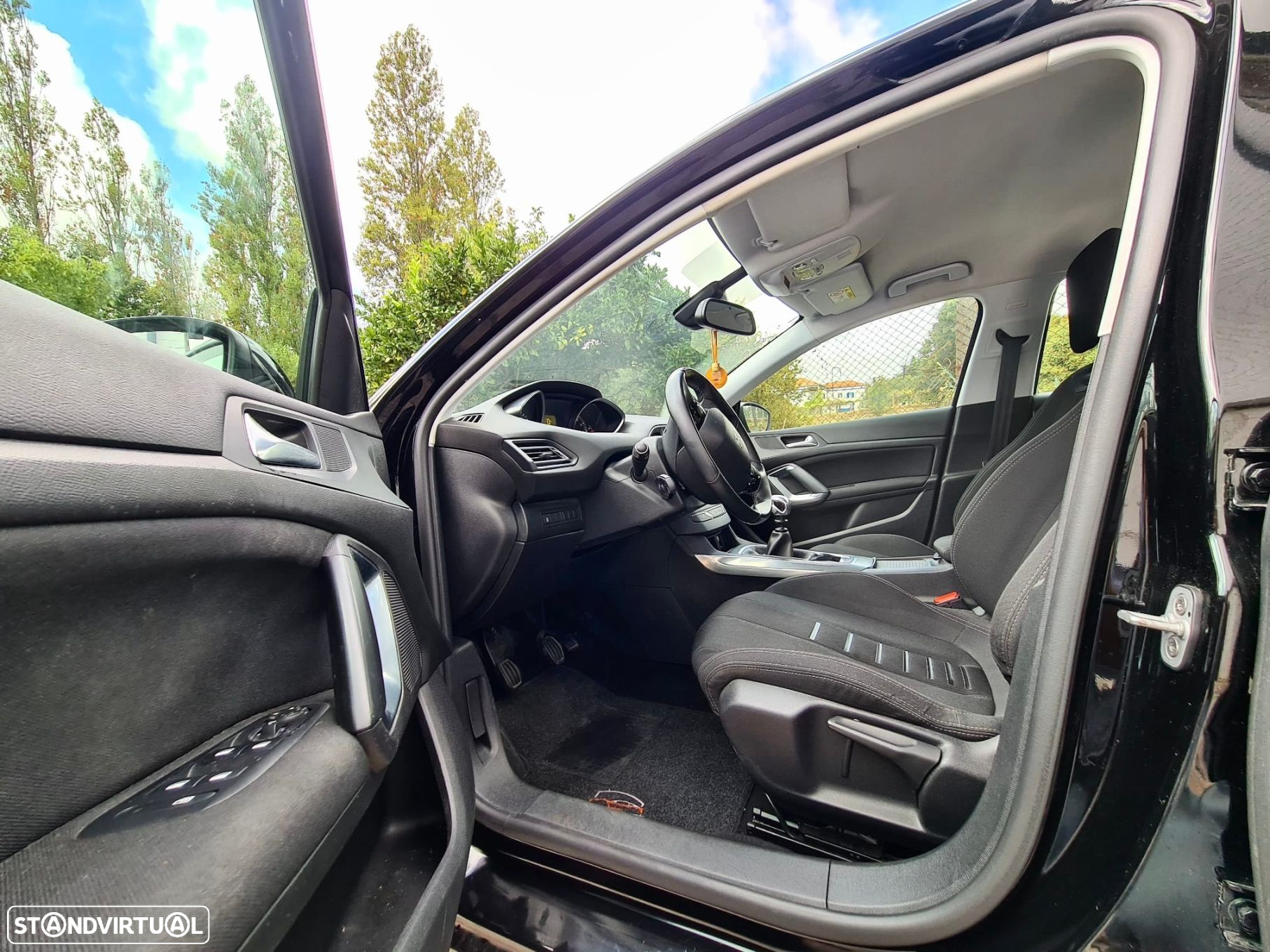 Peugeot 308 1.2 PureTech Allure J17 - 9