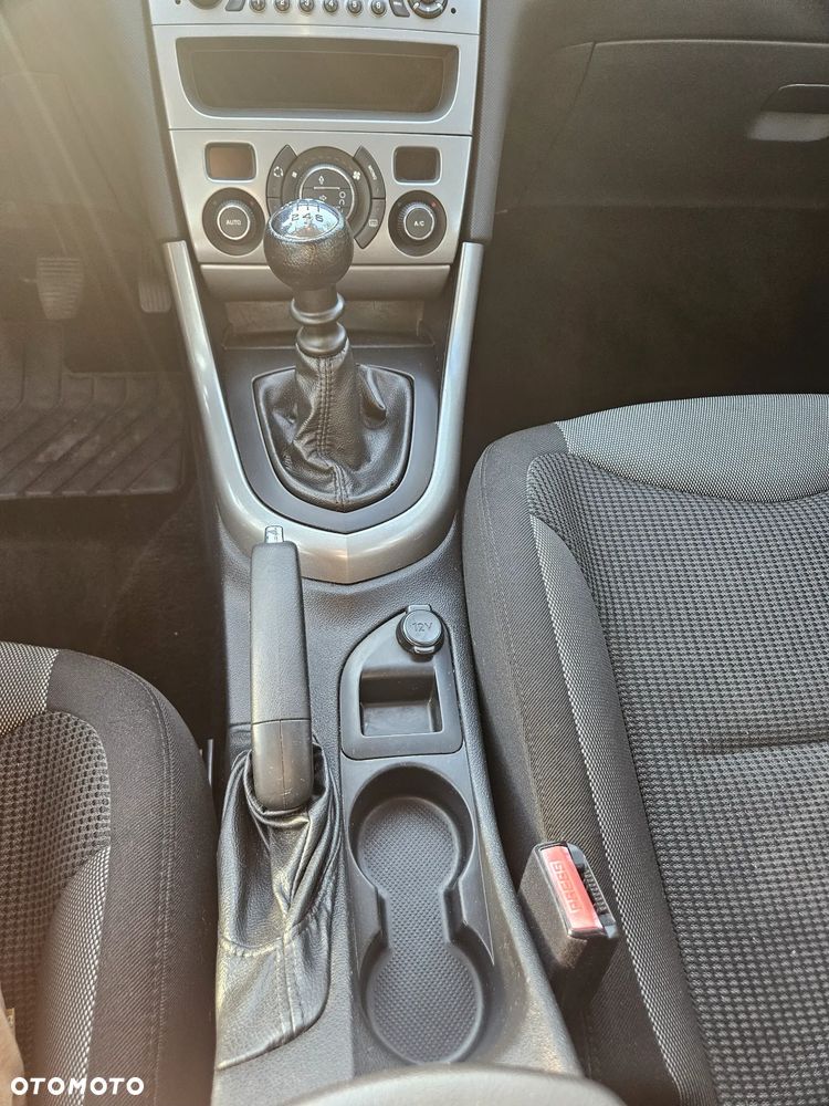 Peugeot 308 1.6 HDi Premium - 8