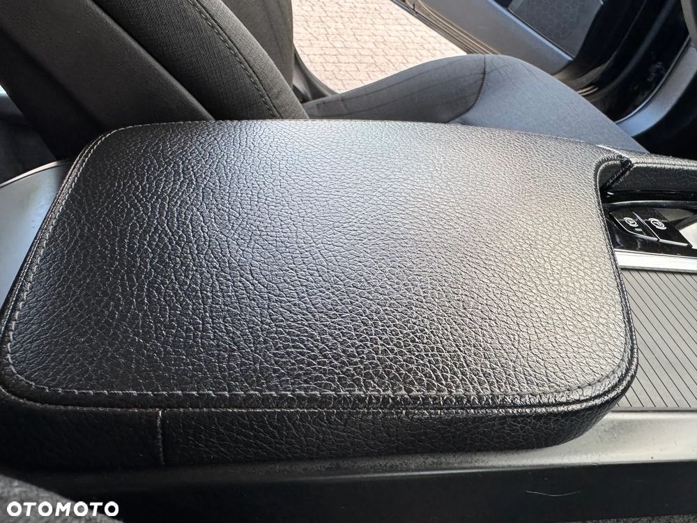 Volvo S90 - 31