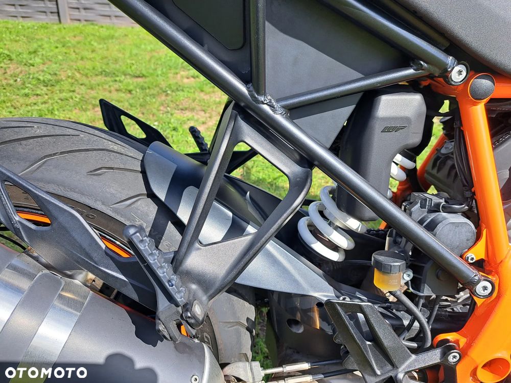 KTM Super Duke - 18
