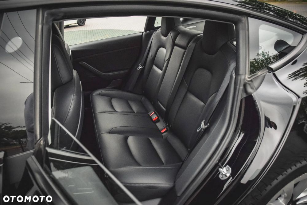 Tesla Model 3 Standard Range Plus - 29