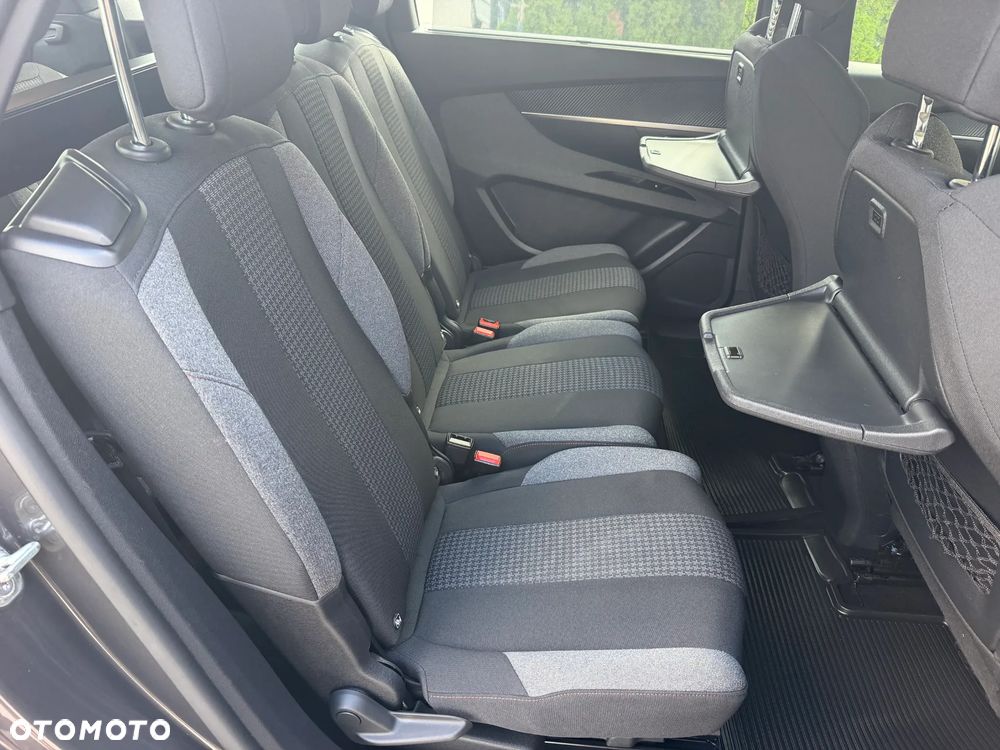 Peugeot 5008 - 21