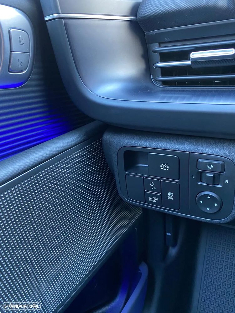 Hyundai Ioniq 6 77,4 kWh 4WD Uniq - 44