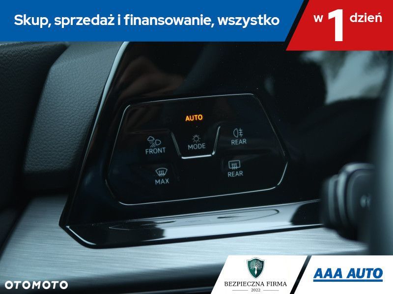 Volkswagen Golf - 17