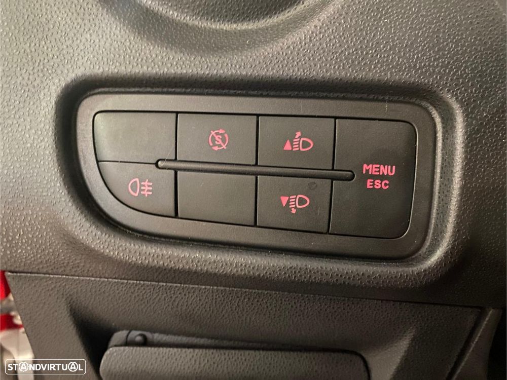 Alfa Romeo MiTo 1.4 MultiAir Distinctive - 25