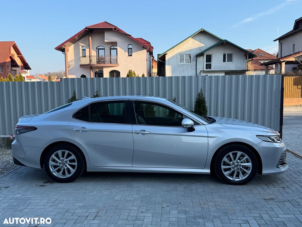Toyota Camry 2.5 Business - 12