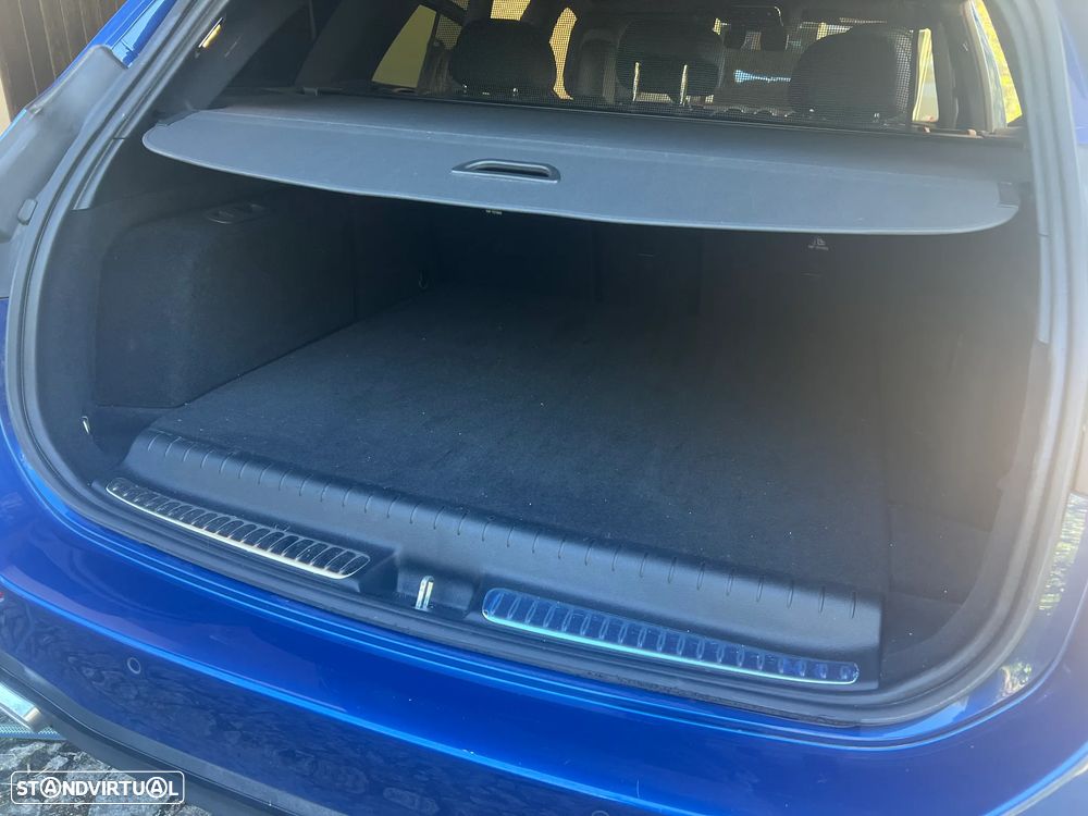 Mercedes-Benz C 300 e AMG Line - 20
