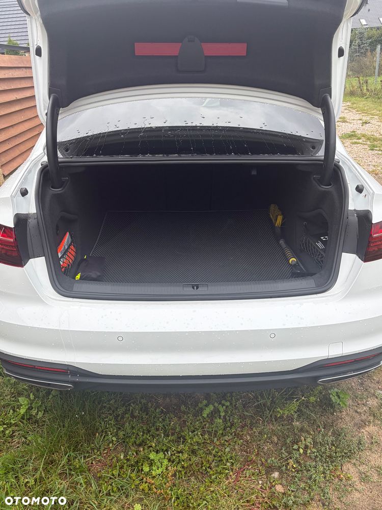 Audi A4 Limousine 35 TFSI mHEV S Line S tronic - 7