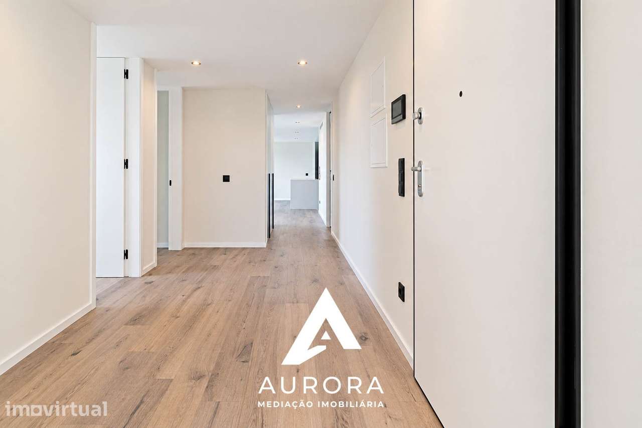 Apartamento T4 Penthouse com Terraço, 4 Suítes, Vista Mar em Espinho - Grande imagem: 4/52