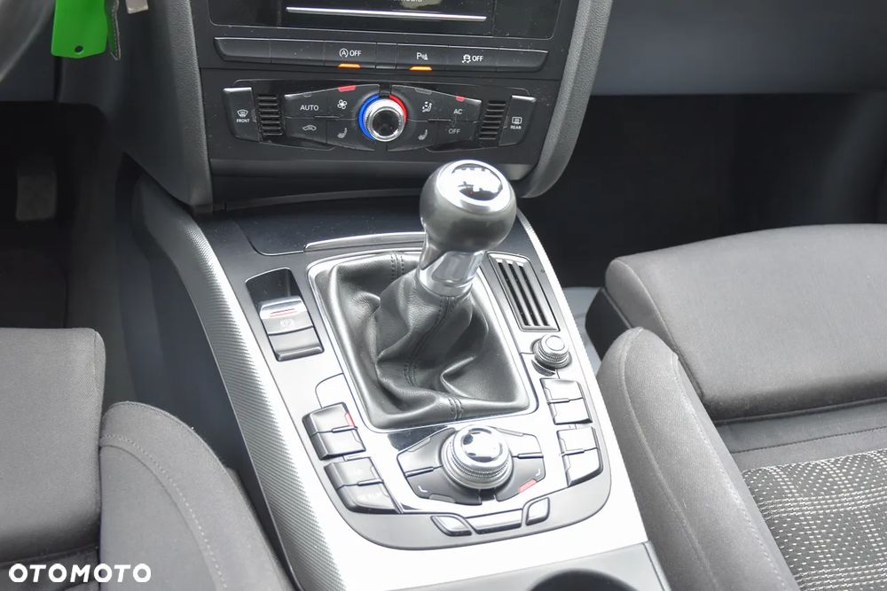 Audi A4 Avant 2.0 TDI DPF S line Sportpaket - 31
