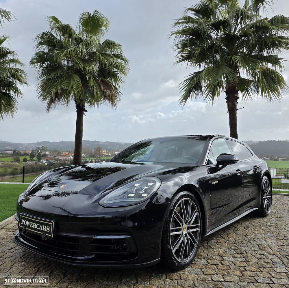 Porsche Panamera Sport Turismo 4 E-Hybrid Platinum Edition PDLS - 3