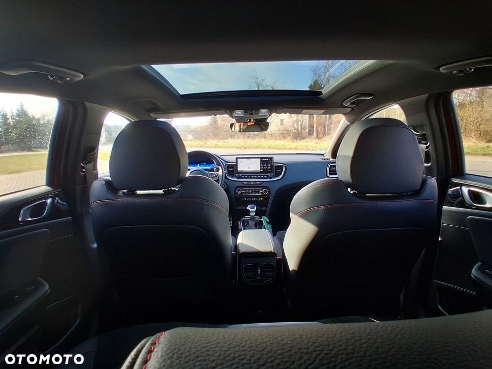 Kia ProCeed 1.6 T-GDI GT DCT - 15