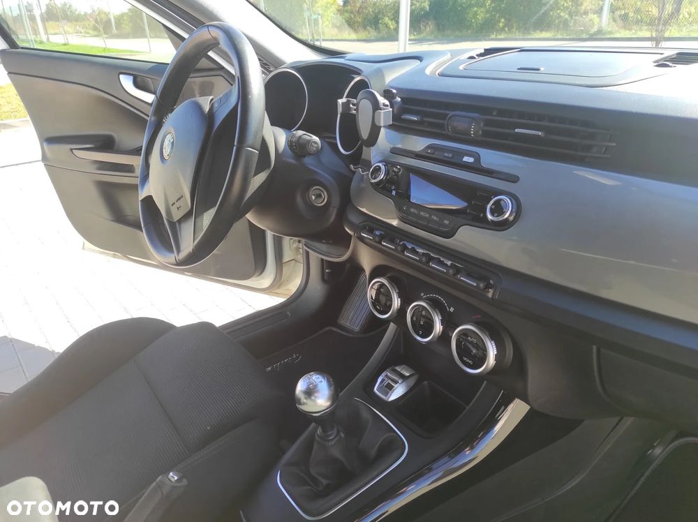 Alfa Romeo Giulietta 1.4 TB MultiAir Distinctive - 18